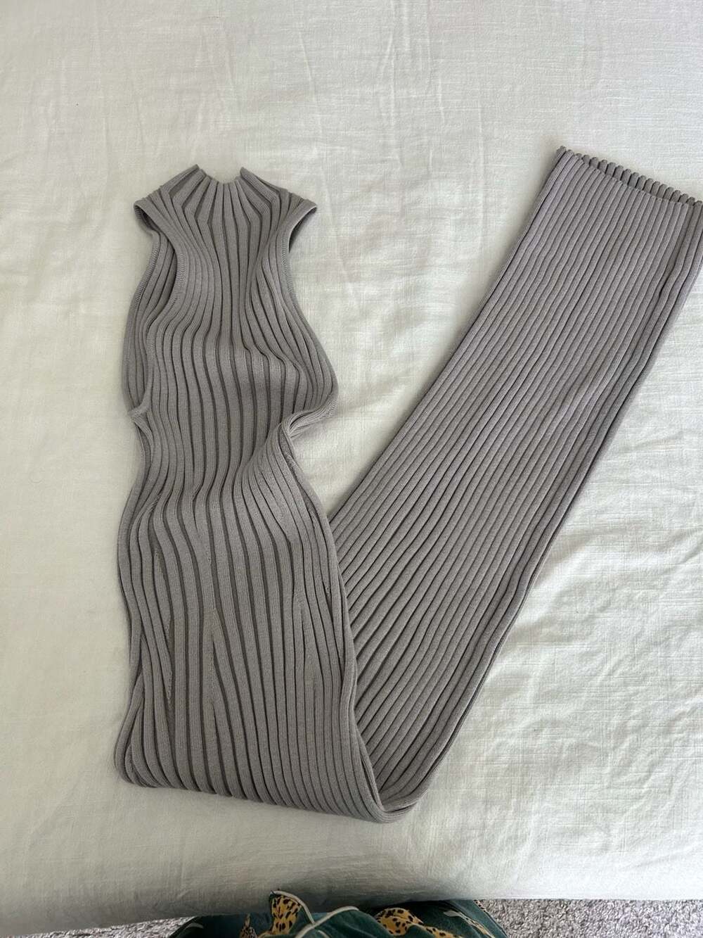 Talulah Ribbed Knit Midi Dress in Grey